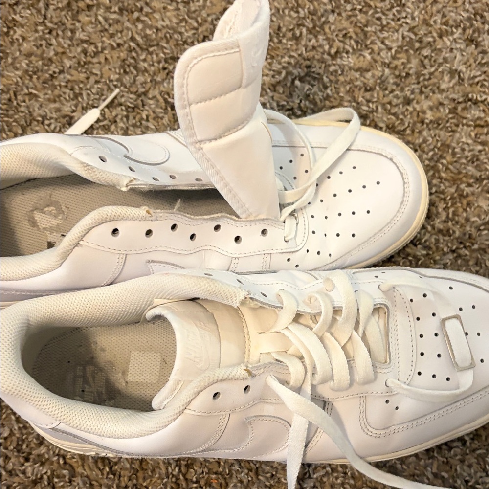 Nike Men's White Sneakers 10.5 Good